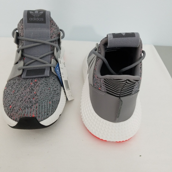 gray tennis shoes adidas